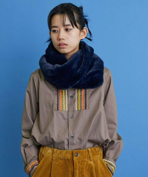 FRAPBOIS（フラボア）の「カラースヌード（ネックウォーマー/スヌード・レディース・オフホワイト/グレイッシュベージュ/ネイビー・FREE）」の13枚目の写真