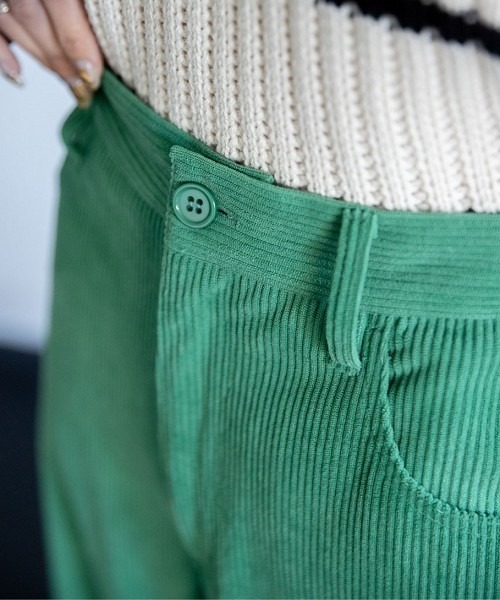 Soiunique（スワユニーク）の「コーデュロイ素材　超ワイドパンツ ［Soiunique］（その他パンツ・レディース・ベージュ/ブラック/ダークブラウン/グリーン/アイボリー・L/M/LL）」の18枚目の写真