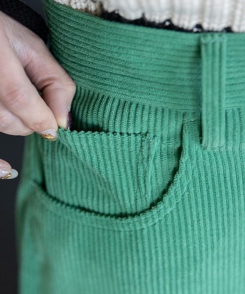 Soiunique（スワユニーク）の「コーデュロイ素材　超ワイドパンツ ［Soiunique］（その他パンツ・レディース・ベージュ/ブラック/ダークブラウン/グリーン/アイボリー・L/M/LL）」の20枚目の写真