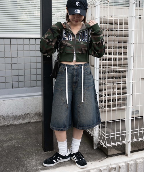 WEGO(ウィゴー)の「WEGO/NEWYORK裏起毛ZIPパーカー(パーカー・レディース・アイボリー/ネイビー/その他1/ライトグレー・FREE)」の8枚目の写真