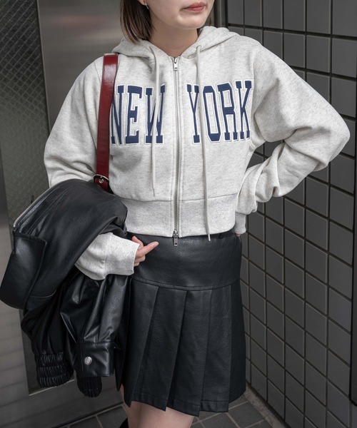 WEGO(ウィゴー)の「WEGO/NEWYORK裏起毛ZIPパーカー(パーカー・レディース・アイボリー/ネイビー/その他1/ライトグレー・FREE)」の13枚目の写真