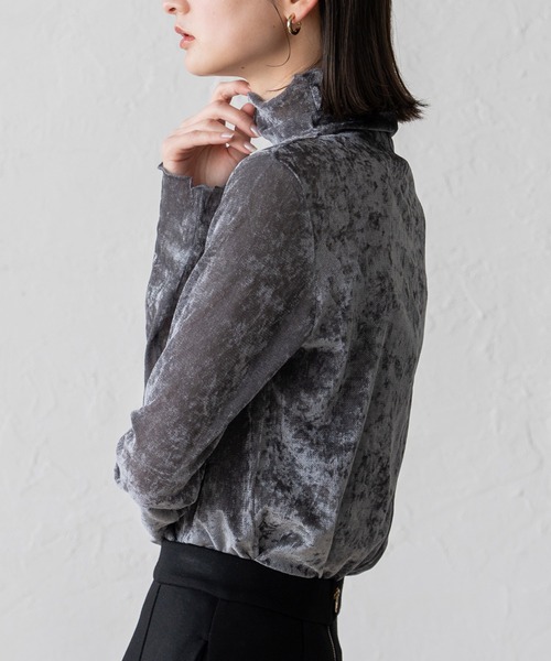 VitaFelice(ヴィータフェリーチェ)の「シアーベロア ロンT カットソー(Tシャツ/カットソー・レディース・ブルー/グレー/ブラック/アイボリー・FREE)」の8枚目の写真