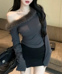 ファーワンショルダートップス