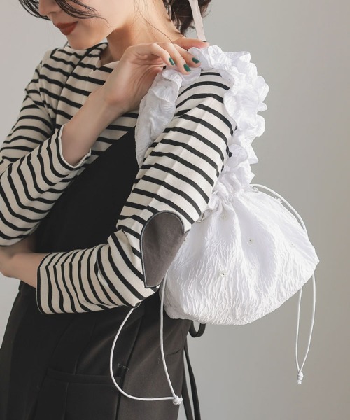 DONOBAN（ドノバン）の「ジャガードフリルバッグ（ショルダーバッグ・レディース・ライトブルー/ブラック/ホワイト・ONE）」の2枚目の写真