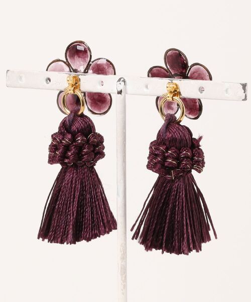 tone(トーン)の「【mimi lapin】フラワー&タッセル ピアス(MA)(ピアス(両耳用)・レディース・パープル・FREE)」の2枚目の写真