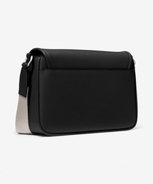 美品✨マイケルコース　レザー メッセンジャーバッグ ブラック シボ　シルバー金具 MICHAEL KORS（マイケルコース）の「BRADSHAW レザー クロスボディ