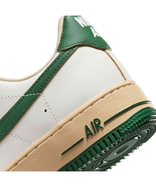 NIKE(ナイキ)の「ナイキ エア フォース 1 '07 LV8 ウィメンズシューズ / Nike Air Force 1 '07 LV8 Women's Shoes DZ4764-133 Sail(スニーカー・レディース・クリーム・22.5/23/23.5/24/24.5/25/25.5/26/26.5/27/27.5/28/28.5/29)」の8枚目の写真