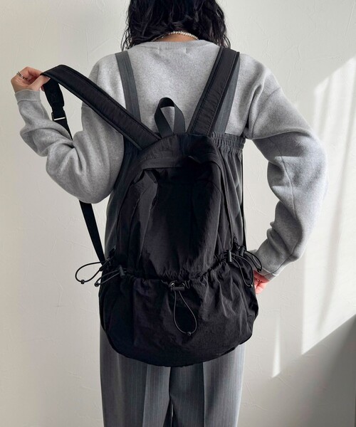 fredy emue（フレディエミュ）の「リップストップドロストリュック（バックパック/リュック・レディース・ライトグレー/ブラック/アイボリー・FREE）」の16枚目の写真
