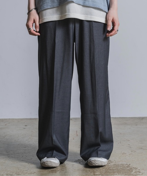 Utusiyo(ウツシヨ)の「stripe wide slacks 涅(スラックス・メンズ・ブラック/グレー・FREE)」の1枚目の写真