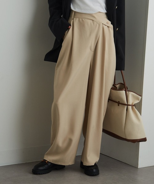 MAISON BREEZE（メゾンブリーズ）の「【MAISON BREEZE】アシンメトリー ウエストクロスドレープパンツ trc（スラックス・レディース・チャコールグレー/ブラウン/ライトベージュ・FREE）」の3枚目の写真