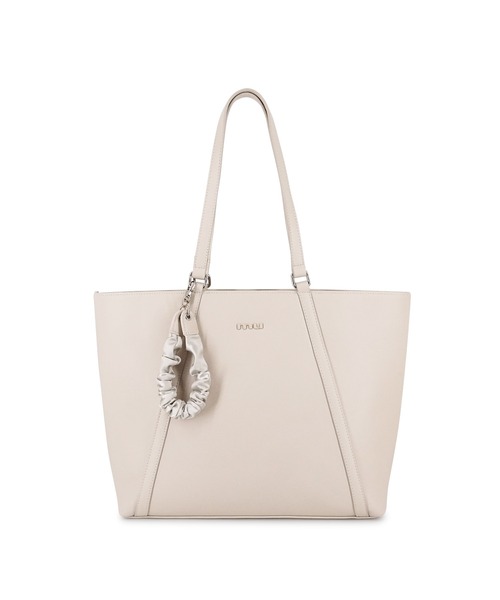 MURUA（ムルーア）の「MURUA(ムルーア) トートバッグ A4対応 MR-B1336 ギャザーチャーム（トートバッグ・レディース・ブラック/ベージュ・FREE）」の4枚目の写真