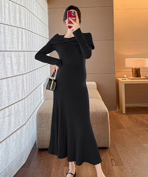 Mejoul（メジュール）の「スクエアネックニットプリーツロングワンピース（ワンピース・レディース・ブラック/アイボリー・F）」の5枚目の写真