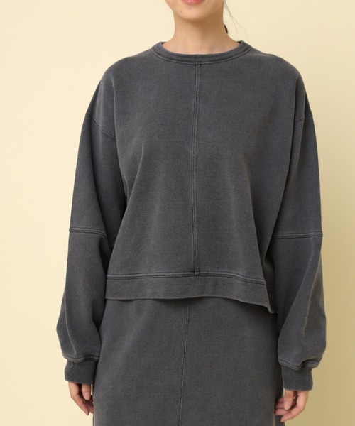 RNA-N（アールエヌエーエヌ）の「M2397 ピグメントダイショートプルオーバー（Tシャツ/カットソー・レディース・モカ/チャコール/ライトグレー・FREE）」の2枚目の写真