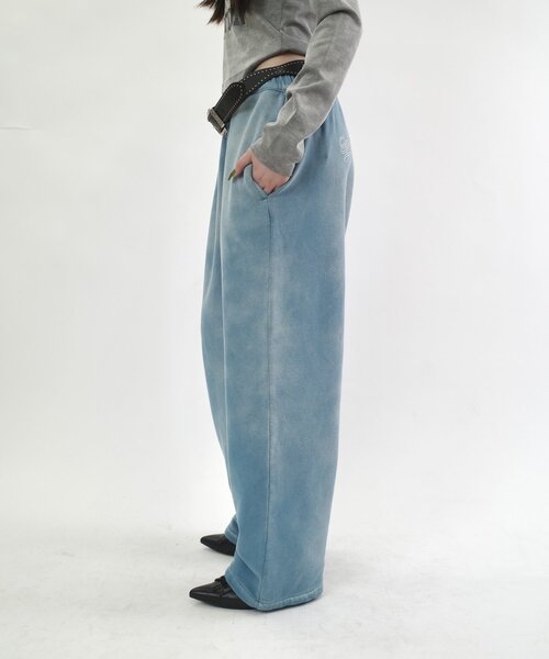 WHO'S WHO gallery(フーズフーギャラリー)の「【SLOPPY/スロッピー】ラインストーン裏毛スウェットパンツ(スウェットパンツ・レディース・アイボリー/チャコールグレー/サックスブルー・FREE)」の18枚目の写真