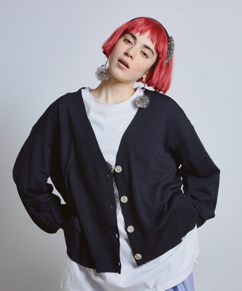 manana suerte(マニャーナスエルテ)の「サマーニットVネックカーディガン(カーディガン/ボレロ・レディース・ブラック/レッド・FREE)」の3枚目の写真