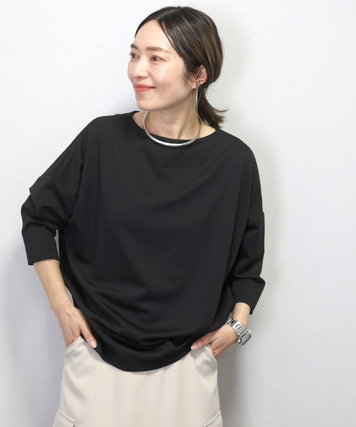 Aletta vita(アレッタビータ)の「7分袖ポンチボートネックコクーンプルオーバー(Tシャツ/カットソー・レディース・オフホワイト/ブラック/ホワイト×ブラック/ベージュ/チャコール/サンドベージュ/グリーン/ブラウン・FREE)」の3枚目の写真