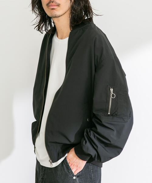 URBAN RESEARCH Sonny Label（アーバンリサーチサニーレーベル）の「撥水ライトウェイトMA-1ジャケット（MA-1・メンズ・ブラック/オリーブ・MEDIUM/LARGE/X-LARGE）」の14枚目の写真