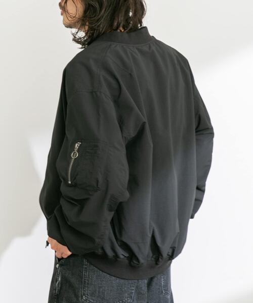 URBAN RESEARCH Sonny Label（アーバンリサーチサニーレーベル）の「撥水ライトウェイトMA-1ジャケット（MA-1・メンズ・ブラック/オリーブ・MEDIUM/LARGE/X-LARGE）」の16枚目の写真