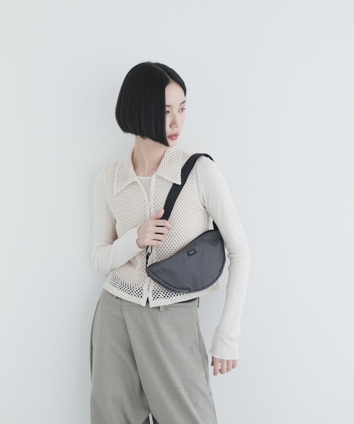 STANDARD SUPPLY(スタンダードサプライ)の「スタンダードサプライ / EASY イージー / MOON SHOULDER ムーンショルダー(ショルダーバッグ・レディース・カーキ系/ブルー系/ブラック/ブラウン系/チャコールグレー/グレー系/チェリーピンク・FREE)」の9枚目の写真