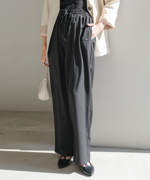 Bab(バブ)の「【S・M・Lサイズ展開】すっきりリラクシーパンツ(その他パンツ・レディース・ブラック/ライトグリーン/ベージュ・S/M/L)」の2枚目の写真