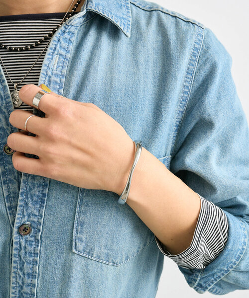 RIVE DROITE(リヴドロワ)の「【R.good(アールドットグッド)】カーブバングル(ブレスレット・レディース・シルバー/ゴールド・FREE)」の1枚目の写真