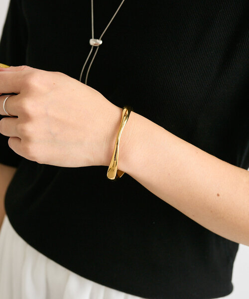 RIVE DROITE(リヴドロワ)の「【R.good(アールドットグッド)】カーブバングル(ブレスレット・レディース・シルバー/ゴールド・FREE)」の12枚目の写真