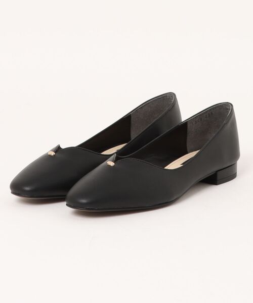 MACKINTOSH LONDON(マッキントッシュ ロンドン)の「スクエアトゥVカットカッターパンプス(パンプス・レディース・シルバー/ブラック/ライトベージュ・24.5cm/22.5cm/23.0cm/23.5cm/24.0cm/22.0cm)」の1枚目の写真