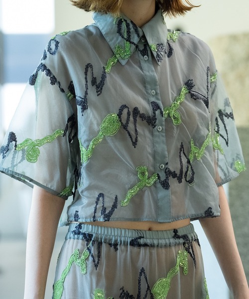 RUMCHE（ラムシェ）の「Glitter Music Embroidery Shirt / グリッター 