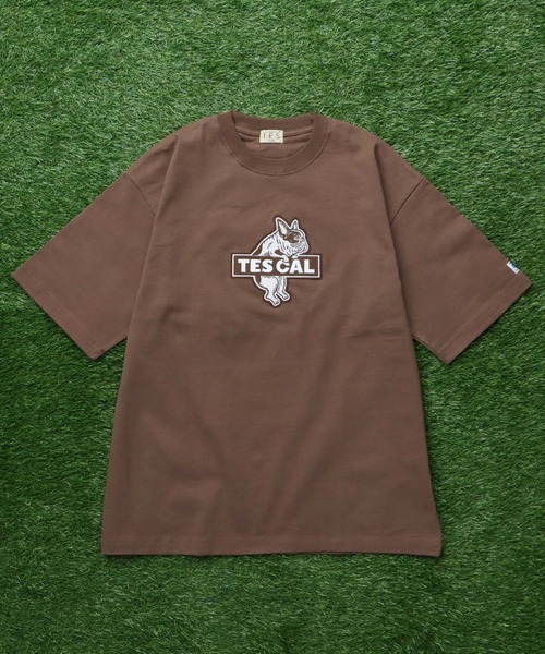 The Endless Summer(エンドレスサマー)の「TES CAL FELT WAPPEN BIG T-SHIRT / ビッグシルエットTシャツ(Tシャツ/カットソー・メンズ・ブラック/ホワイト/ネイビー/ブラウン・X-LARGE/LARGE/MEDIUM/SMALL)」の14枚目の写真