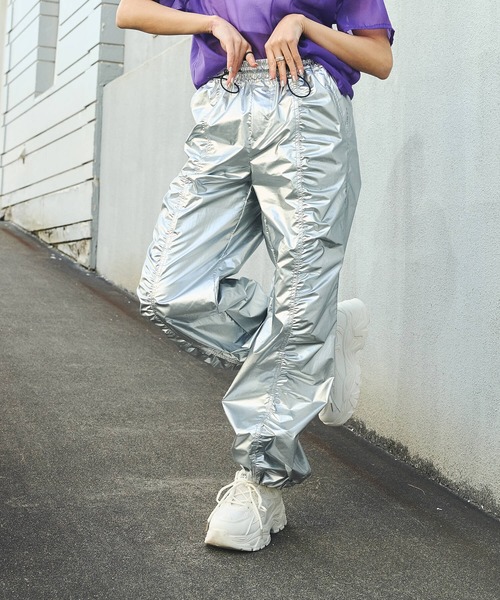 DURAS(デュラス)の「メタリックパンツ(カーゴパンツ・レディース・シルバー/ブラック/ピンク・SMALL/MEDIUM)」の7枚目の写真