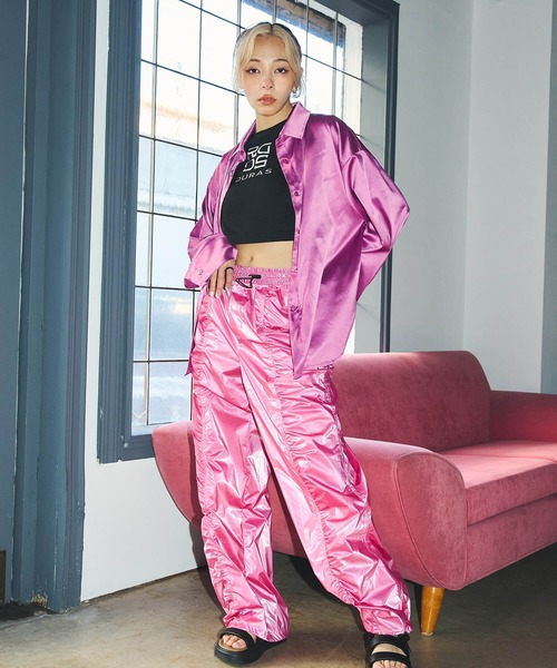 DURAS(デュラス)の「メタリックパンツ(カーゴパンツ・レディース・シルバー/ブラック/ピンク・SMALL/MEDIUM)」の20枚目の写真