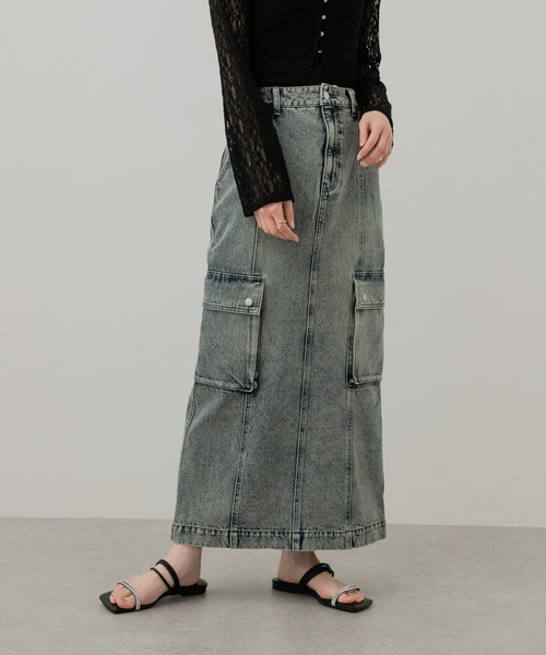 SENSE OF PLACE by URBAN RESEARCH（センスオブプレイスバイアーバンリサーチ）の「カーゴデニムスカート（スカート・レディース・ライトインディゴブルー/インディゴブルー・SMALL/MEDIUM）」の2枚目の写真