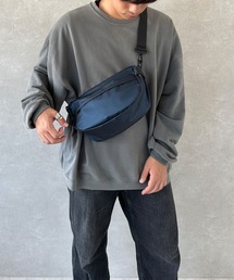 AsUsencE/アズユーセンス ポケット付 ショルダーバッグ