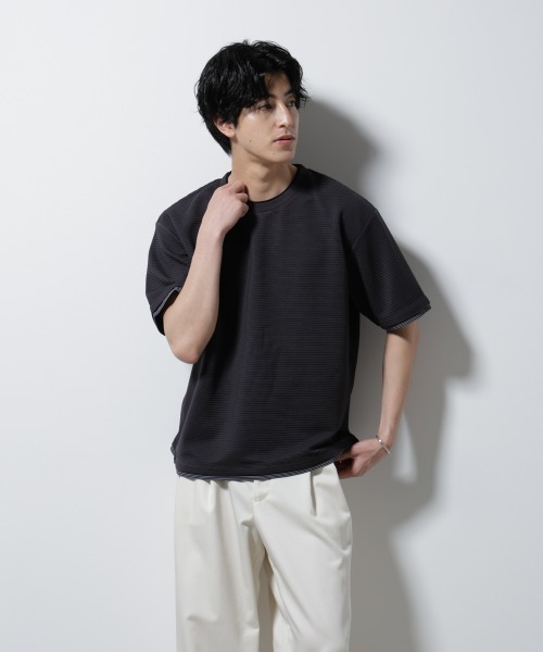 NANO universe（ナノユニバース）の「ガーターフェイクレイヤードTシャツ 半袖（Tシャツ/カットソー・メンズ・ホワイト/ブラウン/チャコール/グレー系その他4・S/M/L）」の2枚目の写真