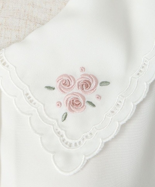 F i.n.t（フィント）の「リトルローズ刺繍カットワーク衿ブラウス【お揃いのローズ刺繍カーディガン展開】/ fint　フィント（シャツ/ブラウス・レディース・ホワイト×ブルー/ホワイト×ピンク/ホワイト×イエロー・FREE）」の14枚目の写真