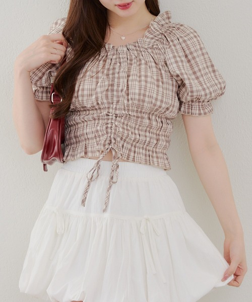 continuer de NICE CLAUP(コンティニューデナイスクラップ)の「シャーリング半袖ブラウス(シャツ/ブラウス・レディース・ブラック/レッド/オフホワイト/チェック・FREE)」の18枚目の写真
