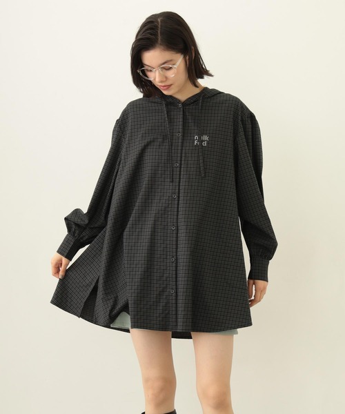 MILKFED.（ミルクフェド）の「VOLUME SLEEVE HOODED BLOUSE（シャツ/ブラウス・レディース・ブラック/ブラウン/ベージュ・ONE SIZE）」の2枚目の写真