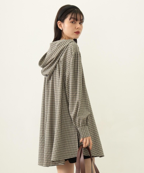 MILKFED.（ミルクフェド）の「VOLUME SLEEVE HOODED BLOUSE（シャツ/ブラウス・レディース・ブラック/ブラウン/ベージュ・ONE SIZE）」の5枚目の写真