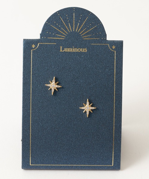 Zoule(ゾーラ)の「キュービック星型ピアス petit luminous 【韓国製】(ピアス(両耳用)・レディース・シルバー/ゴールド・FREE)」の6枚目の写真