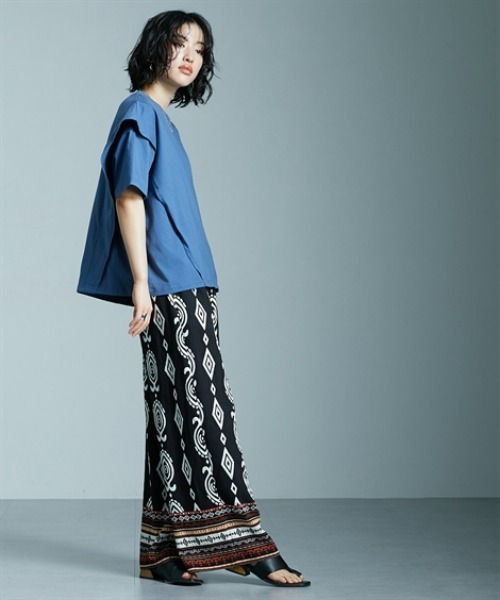 Soiunique（スワユニーク）の「綿１００％ラッフルショルダーゆったりサイズTシャツ ［Soiunique］（Tシャツ/カットソー・レディース・ブラック/ブルー/レッド・L～LL/S～Ｍ）」の12枚目の写真