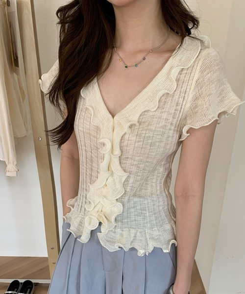 Lace Ladies(レースレディース)の「フロント フリル メロー リブ ニット トップス(ニット/セーター・レディース・グレー/ブルー/ブラック/アイボリー・FREE)」の2枚目の写真