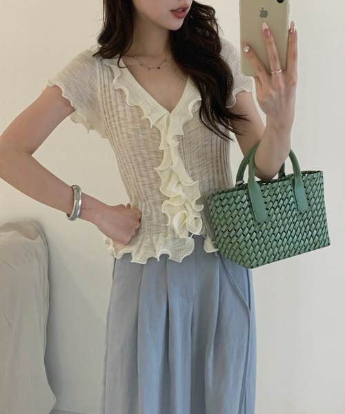 Lace Ladies(レースレディース)の「フロント フリル メロー リブ ニット トップス(ニット/セーター・レディース・グレー/ブルー/ブラック/アイボリー・FREE)」の10枚目の写真