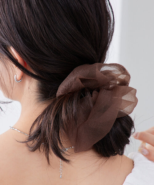 オーガンジーシュシュ　オーガンジー サイズ感　M オーガンジーBIGシュシュ（シュシュ）｜mystic（ミスティック）の