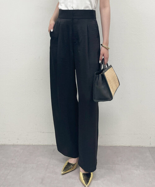 LOUNGEDRESS（ラウンジドレス）の「ワイドベルトサテンパンツ（その他パンツ・レディース・ブラック/アイボリー・MEDIUM/SMALL）」の2枚目の写真