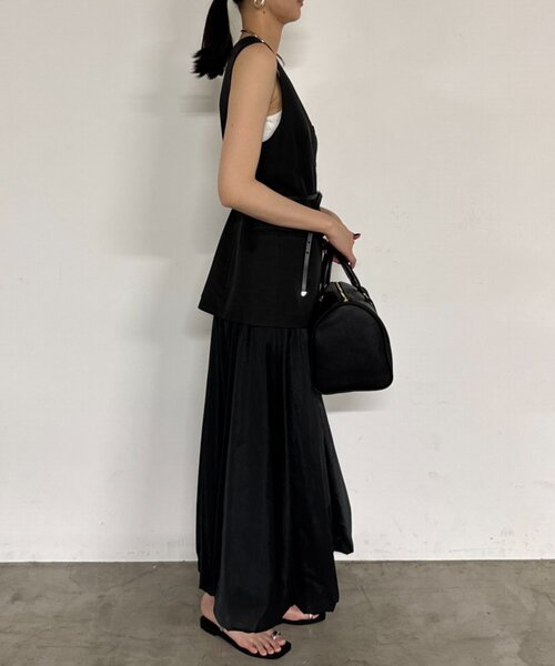 LOUNGEDRESS（ラウンジドレス）の「スクエアネックベスト（ベスト