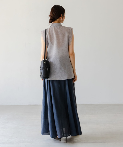 Noble（ノーブル）の「【洗える】スポンジシアーノースリーブシャツニット（ニット/セーター・レディース・ベージュ/ライトグレー/ライトグリーン・FREE）」の13枚目の写真