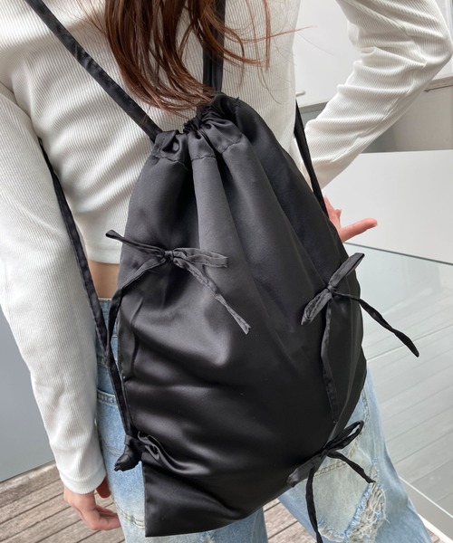 meJane（ミージェーン）の「メニーリボン ナップサック（バックパック/リュック・レディース・ブラック/グレー・FREE）」の11枚目の写真