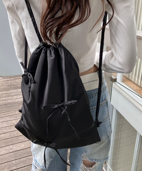 meJane（ミージェーン）の「メニーリボン ナップサック（バックパック/リュック・レディース・ブラック/グレー・FREE）」の10枚目の写真