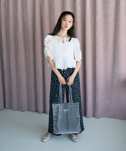 earth music&ecology(アースミュージックアンドエコロジー)の「【WEB限定】ベロアトートバッグ(トートバッグ・レディース・ピンク/ミント/アイボリー/ブラック/グレー・FREE)」の8枚目の写真