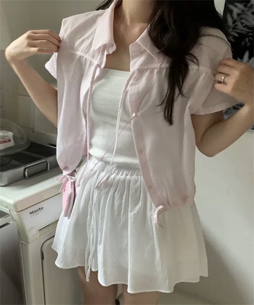 FREE STYLISTS(フリー スタイリスト)の「フロントリボン裾ドローコードストライプ柄シャツ(シャツ/ブラウス・レディース・ブルー/ピンク・FREE)」の2枚目の写真